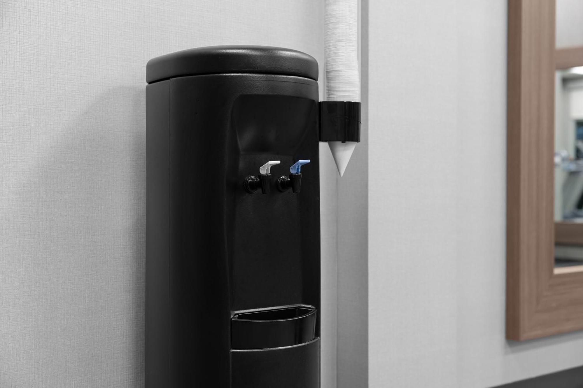 ホテル コートヤード オーランド サウス グランデ レイクス エリア Williamsburg エクステリア 写真